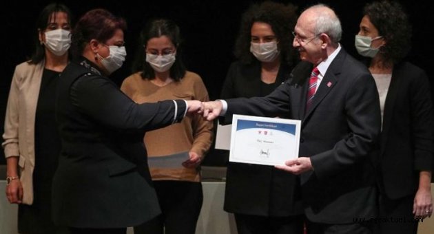 Kılıçdaroğlu’ndan Buca Belediyesi’ne sertifika onuru