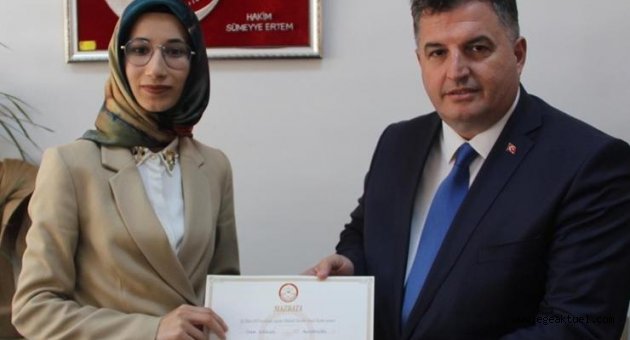 Kınık'ta Sadık Doğruer mazbatasını aldı