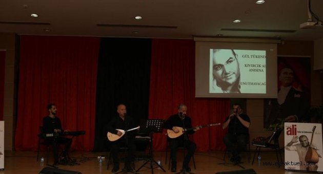 Kıvırcık Ali Çiğli'de türkülerle anıldı