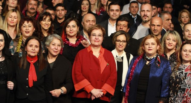  Konak ailesi yeni yıla mutlu girdi