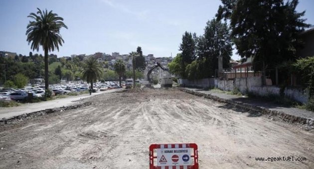 Konak Belediyesi’nin iş makineleri tam kapanmada tam gaz çalışıyor