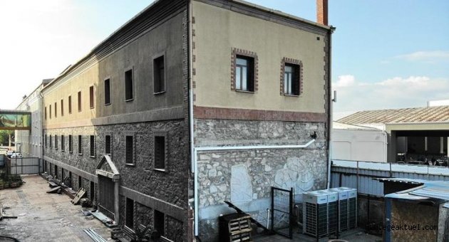 Konak Belediyesi yeni meclis binasına kavuşuyor