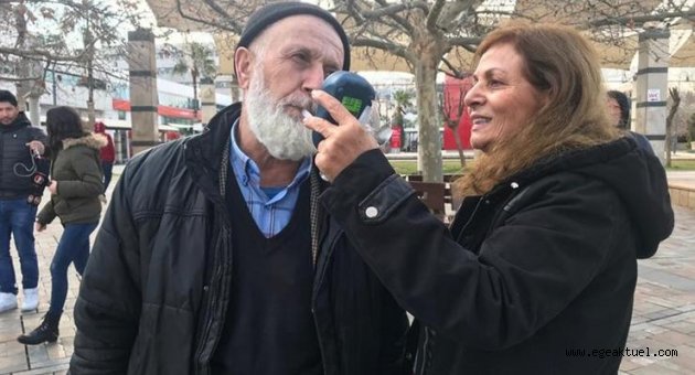 Konak Meydanı'nda sigaranın zararlarını anlattılar
