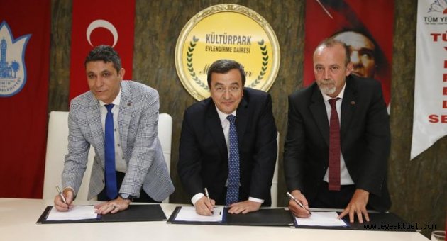 Konak’ta çifte bayram: Bayram öncesi toplu sözleşme sevinci