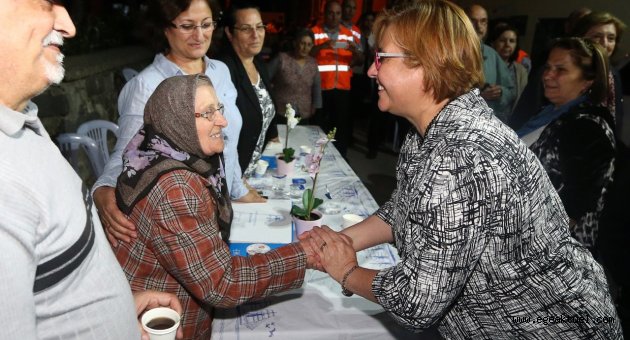 Konak’ta ilk iftar sofrası Yeşiltepe’de kuruldu