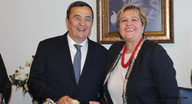 Konak’ta Pekdaş görevini Batur’a devretti