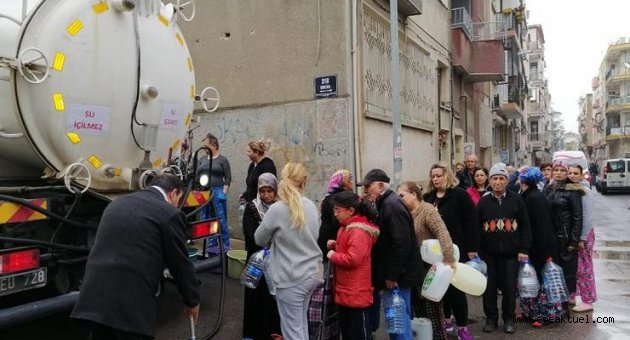 Konak’ta tankerle su desteği devam ediyor