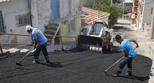 Konak’ta yollar güzelleşiyor