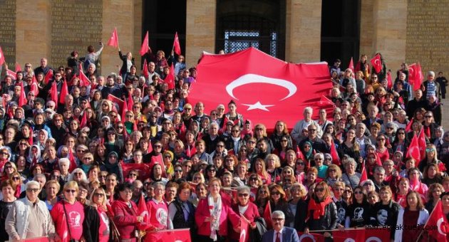 Konaklı kadınlar Ata’sının huzurunda