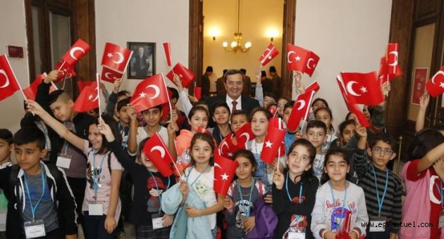Konaklı öğrenciler tarih turuna çıktı