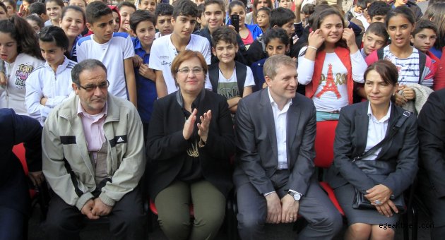 Konak'ta eğitime altın dokunuş