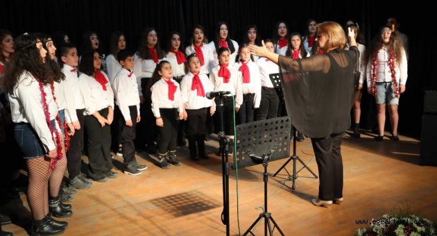 Koristler, performanslarıyla mest etti