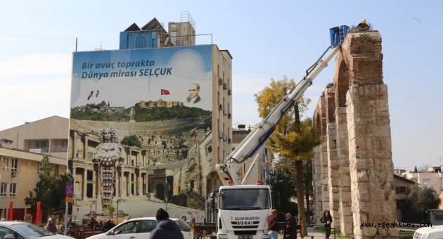 Leylek yuvalarının bakımı yapıldı