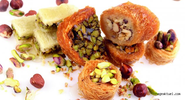 Lezzetli iftarlar, tatlı nağmeler
