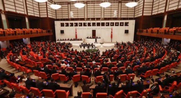 Libya tezkeresi Meclis’ten geçti!