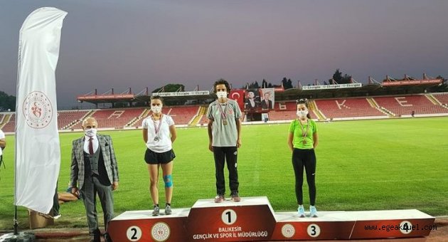 Madalya Avcısı Rahime 2 turnuvadan 3 madalyayla döndü