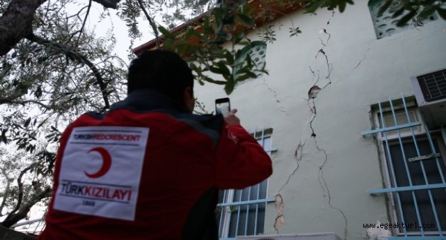 Manisa’daki depremler İzmir’deki fayları tetikler mi