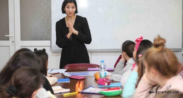 Masal atölyesi ile hayal güçleri artıyor