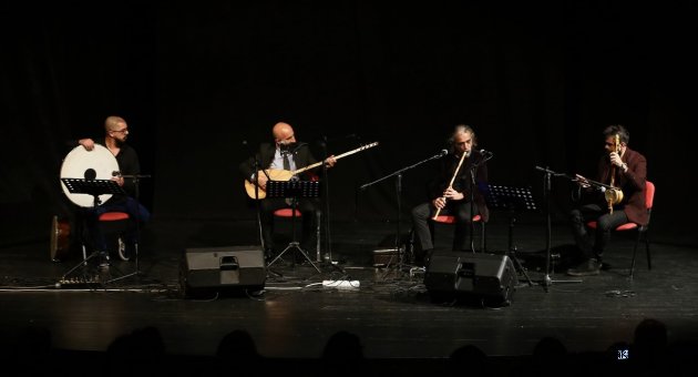 Mecaz ile ‘İzmir Türküleri’ dile geldi