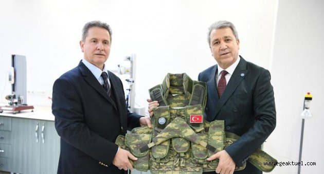 Mehmetçiğin kıyafet ve teçhizat analizleri Ege'den