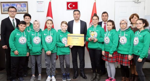 Menderes’in Bilim Kahramanları Başkan Kayalar’la Buluştu