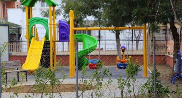 Menderes’te eğitim yuvalarına park