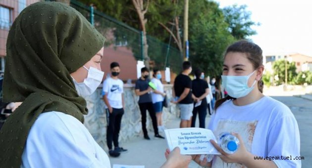 Menderes’te LGS Öğrencileri Unutulmadı