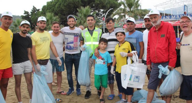 Menderes’te Plaj Temizliği