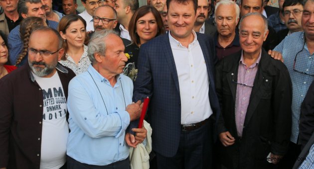 Menemen'de miting gibi adaylık açıklaması