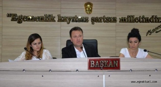 Menemen'deki meclis toplantısında sert tartışma
