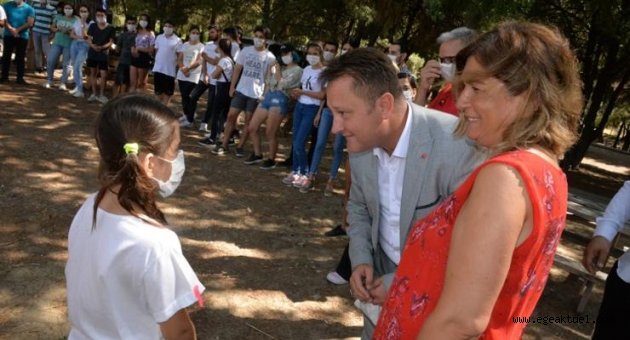 Menemenli gençler İzmirli yaşıtlarıyla buluştu
