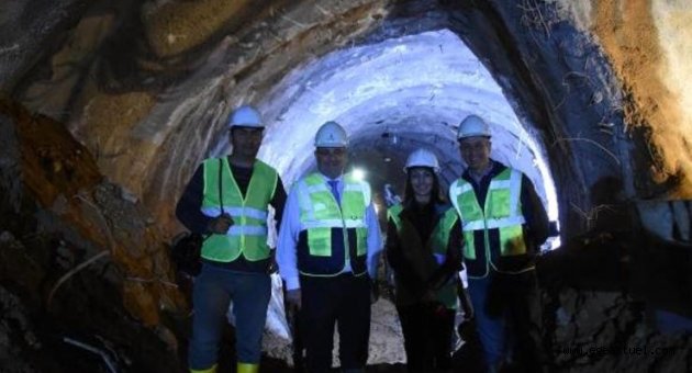 Metro için dev köstebek yeraltına inecek