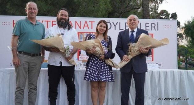 Mikrofon akademisyenlerde