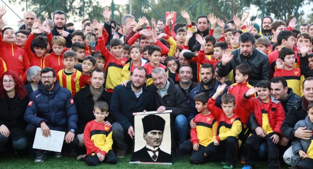 Minik kramponlar Fethi Sekin anısına oynadı