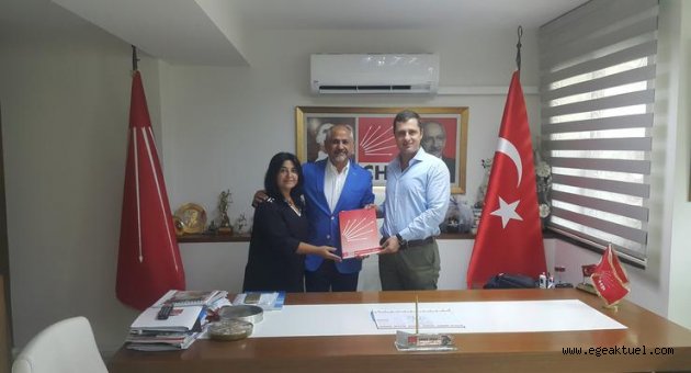 Musa Çam Büyükşehir için başvuru dosyasını teslim etti