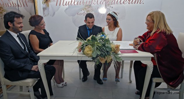 Mutluluğa açılan kapı:  ‘Fuar Evlendirme Dairesi’