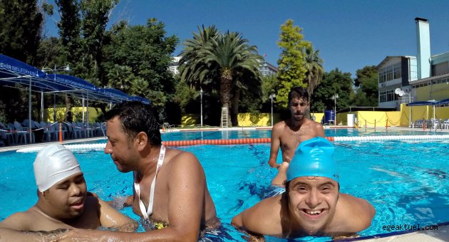 Mutluluğun fotoğrafı