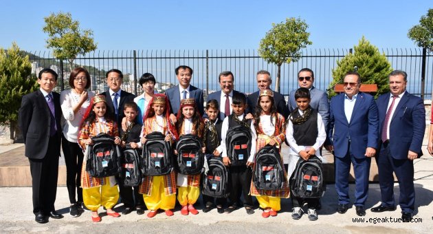 Narlıdere’de İlköğretim Haftası kutlandı