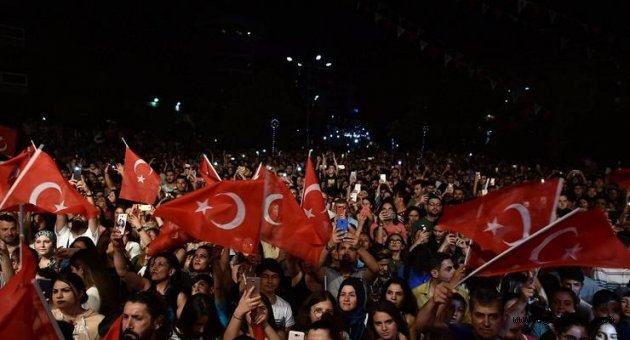 Narlıdere'de coşkulu 19 Mayıs