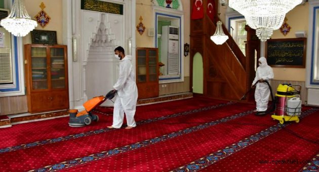 Narlıdere'de ibadethaneler temizlendi