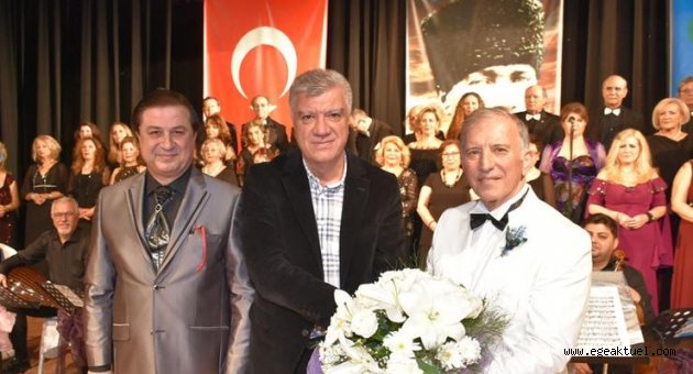 Narlıdere'de otizmli çocuklar yararına konser verildi
