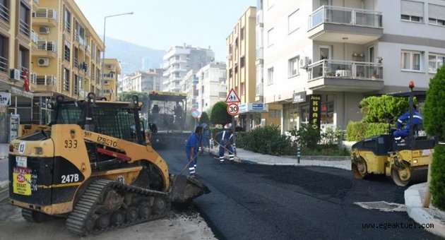 Narlıdere'de yol çalışmaları hız kesmeden sürüyor