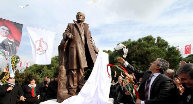 Nazım Hikmet 117 yaşında
