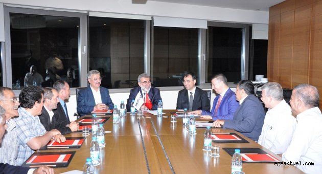 Necip Nasır, Muhtarları Bakan Yıldız İle Buluşturdu