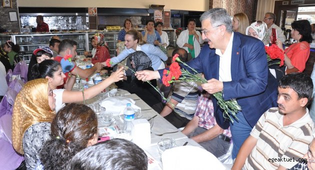 Necip Nasır'dan kadınlara kesintisiz tam destek