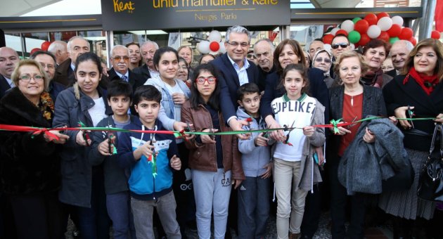 Nergiz Parkı’nda kafe keyfi başladı