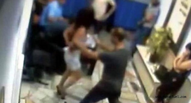 O polislerden biri tanıdık çıktı!