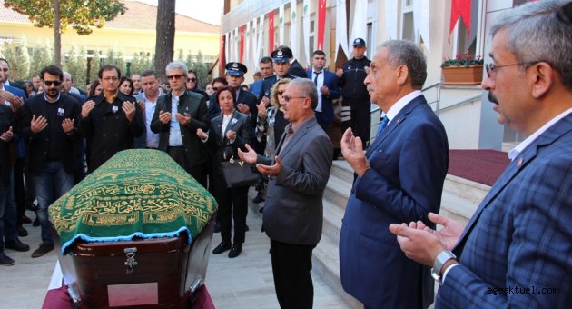 Ödemiş Belediye Meclis Üyesi Erol Soyuer son yolculuğuna uğurlandı