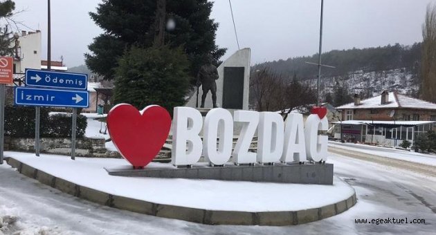 Ödemiş Belediyesi ekipleri kış mücadelesinde