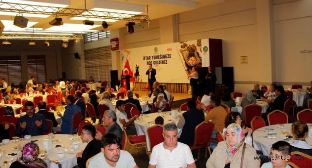 Ödemiş Belediyesi’nden Gaziler ve Şehit Yakınlarına İftar Yemeği